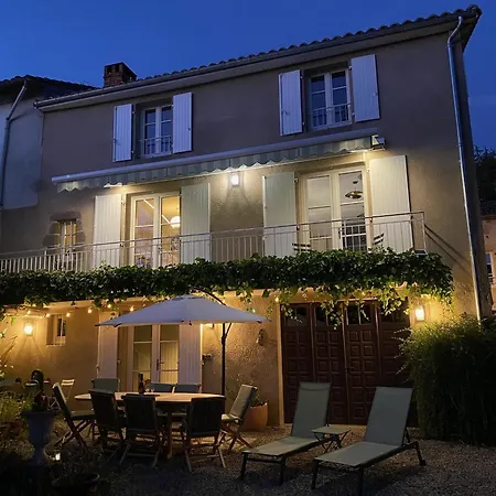 Le Caprice Garden, River And Chateau