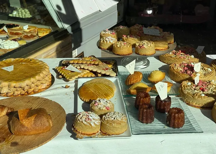 Holiday home Le Caprice Garden, River And Chateau Saint-Germain-de-Confolens